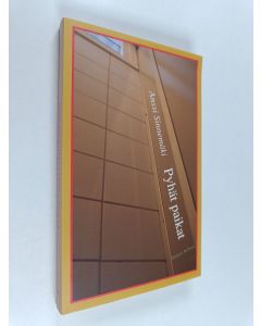 Kirjailijan Anssi Sinnemäki käytetty kirja Pyhät paikat ja muita kirjoituksia