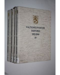 Tekijän Heikki Hosia  käytetty kirja Valtioneuvoston historia 1917-1966 1-4