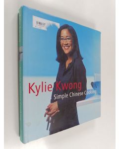 Kirjailijan Kylie Kwong käytetty kirja Simple Chinese Cooking