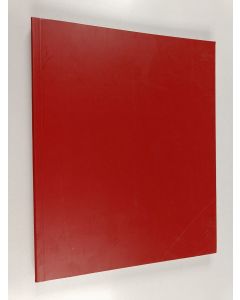 Kirjailijan Marjo-Riitta Simpanen käytetty kirja Ryhmä kuvassa : Jyväskylän taiteilijaseura 1945-1980