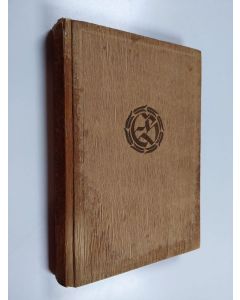 Kirjailijan Eino Sormunen käytetty kirja Täss' ajassa muuttelevassa : vähäisiä mietteitä hiljaisina hetkinä