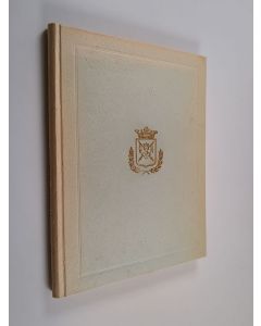 Kirjailijan Arvo Viljanti käytetty kirja Varsinais-Suomen kasvot = Egentliga Finlands anlete = The face of Finland proper