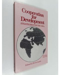 käytetty kirja Cooperation for development : strategies for the 1980s