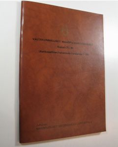 käytetty teos Valtakunnalliset maanpuolustuskurssit, kurssit 71-80 (Aakkosellinen hakemisto kursseista 1-80)