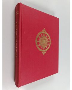 Kirjailijan Nancy Mitford käytetty kirja Aurinkokuningas : Ludvig XIV ja Versailles