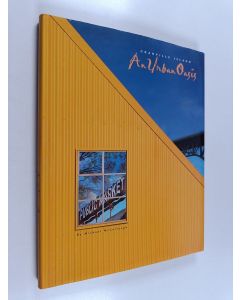 Kirjailijan Michael McCullough & Canada Mortgage and Housing Corporation. Granville Island käytetty kirja Granville Island : an Urban Oasis