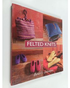 Kirjailijan Bevely Galeskas käytetty kirja Felted knits