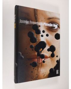 Kirjailijan Jamie Freveletti käytetty kirja Pimeän läpi