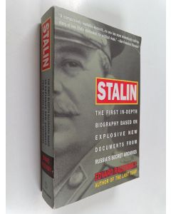 Kirjailijan Ėdvard Radzinskiĭ käytetty kirja Stalin : the first in-depth biography based on explosive new documents from Russia's secret archives
