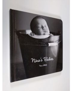 Kirjailijan Nina Ahtola uusi kirja Nina's babies