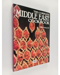 Kirjailijan Tess Mallos käytetty kirja The Complete Middle East Cookbook