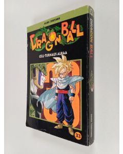 Kirjailijan Akira Toriyama käytetty kirja Dragon ball 33 - Cell-turnaus alkaa