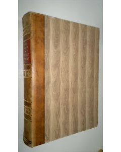 Kirjailijan Lauri Haarla käytetty kirja Valitut teokset : Herra Benediktus ja hänen iloinen lukkarinsa ; Portinsärkijä