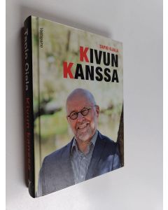 Kirjailijan Tapio Ojala käytetty kirja Kivun kanssa