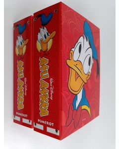 Kirjailijan Walt Disney käytetty teos Aku Ankka vuosikerta 2005 (1-52, 2 kansiota)