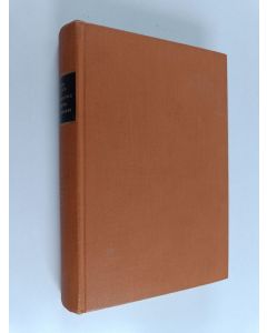 Kirjailijan Simo Penttilä käytetty kirja Kaunottaren kapina Mordanassa : seikkailuromaani kenraaliluutnantti T.J.A. Heikkilän muistelmien mukaan