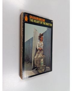 Kirjailijan Graham Greene käytetty kirja The heart of the matter