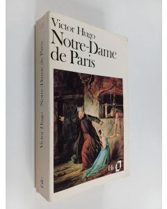 Kirjailijan Victor Hugo käytetty kirja Notre-Dame de Paris