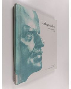 Kirjailijan Liisa Räsänen & Severi Parko käytetty kirja Vanhempainkokous - Taideteollisen korkeakoulun muotokuvia