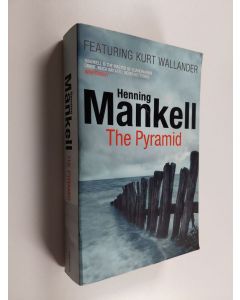 Kirjailijan Henning Mankell käytetty kirja The Pyramid