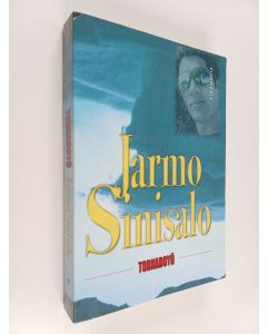 Kirjailijan Jarmo Sinisalo käytetty kirja Tornadoyö