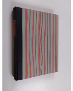 Kirjailijan Winston Churchill käytetty kirja Kansa nousee