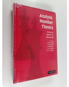 Kirjailijan W. W. L. Chen käytetty kirja Analytic Number Theory : Essays in Honour of Klaus Roth