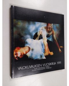 käytetty kirja Valokuvauksen vuosikirja 1991