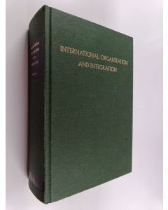käytetty kirja International Organization and Integration - Annotated Basic Documents and Descriptive Directory of International Organizations and Arrangements Vol. I.A.