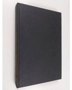 Kirjailijan Markku Lahtela käytetty kirja Sirkus eli Merkillisiä muistiinpanoja