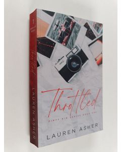 Kirjailijan Lauren Asher käytetty kirja Throttled
