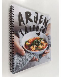 käytetty teos Arjen taitoja