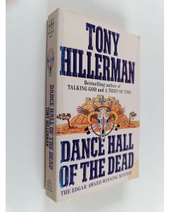 Kirjailijan Tony Hillerman käytetty kirja Dance hall of the dead