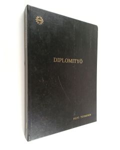 Kirjailijan Päivi Tuominen käytetty kirja Hakusanamainonnan kehittäminen hakuintensiivisissa verkkopalveluissa