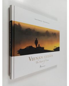 Kirjailijan Paavo Hamunen käytetty kirja Vienan sydän = The heart of Viena