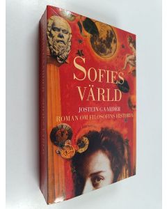 Kirjailijan Jostein Gaarder käytetty kirja Sofies värld