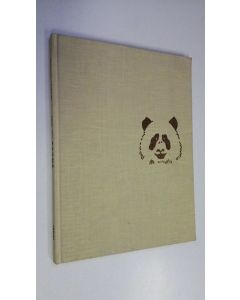 Kirjailijan Heini Demmer käytetty kirja Minä olen Panda
