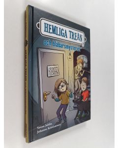 Kirjailijan Sanna Juhlin käytetty kirja Hemliga trean och blåbärsmysteriet