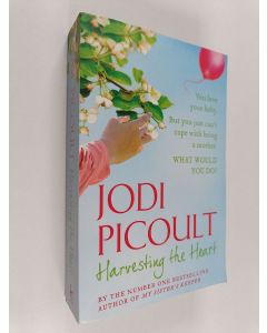 Kirjailijan Jodi Picoult käytetty kirja Harvesting the Heart