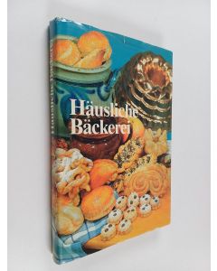 Kirjailijan Robert P. Kengis käytetty kirja Häusliche Bäckerei