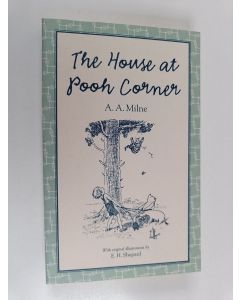 Kirjailijan A. A. Milne käytetty kirja The house at Pooh corner