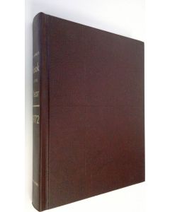 Kirjailijan William Benton käytetty kirja Britannica Book of the Year 1972 - Events of 1971