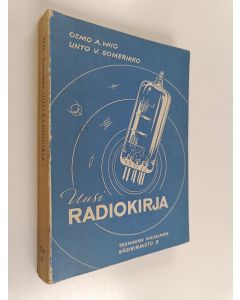 Kirjailijan Osmo A. Wiio käytetty kirja Uusi radiokirja