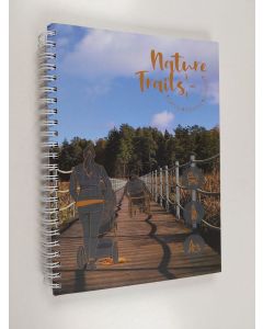 Kirjailijan Alise Lüse käytetty teos Nature trails : Latvia, Estonia, Finland