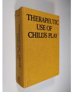 Kirjailijan Charles E. Schaefer käytetty kirja The Therapeutic Use of Child's Play