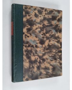 Kirjailijan Einar Wilhelm Juva käytetty kirja Suomen taistelu itää vastaan