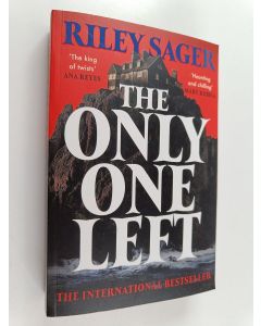 Kirjailijan Riley Sager käytetty kirja The Only One Left