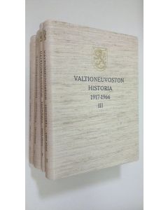 Kirjailijan Heikki Hosia käytetty kirja Valtioneuvoston historia 1-4