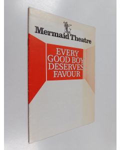 Kirjailijan Tom Stoppard käytetty teos Every good boy deserves favour