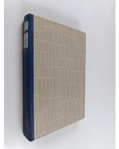 Kirjailijan Irja Sievinen käytetty kirja Kalle, Adolf ja minä : autolla halki afrikan